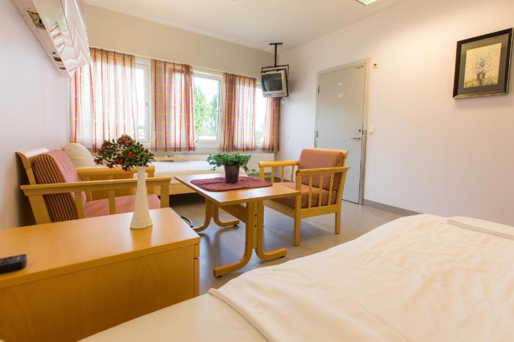 Stensby Hostel Eidsvoll 外观 照片